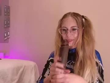 girl_i_am on Chaturbate 