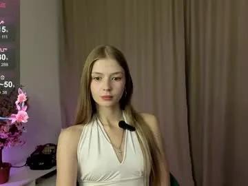 Try 19 years old gogo1332 from Chaturbate gogo1332 from Chaturbate