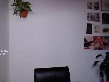 golden_alaska on Chaturbate