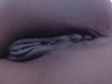 Freechat goldenn_ass1 on Chaturbate