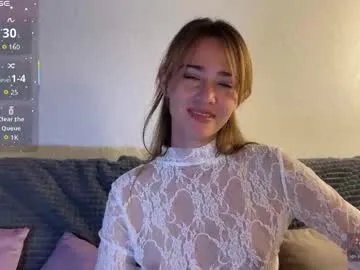 Freechat hannahinto on Chaturbate