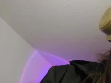 Freechat hat_girl on Chaturbate