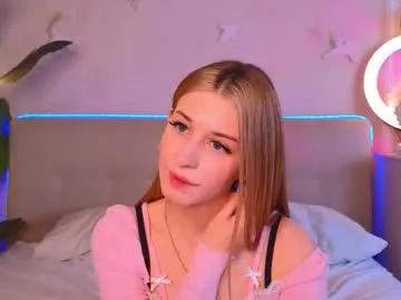 helgasimmons on Chaturbate