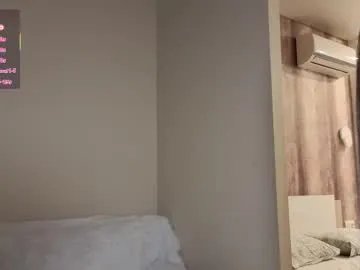 hoaarisa from Chaturbate