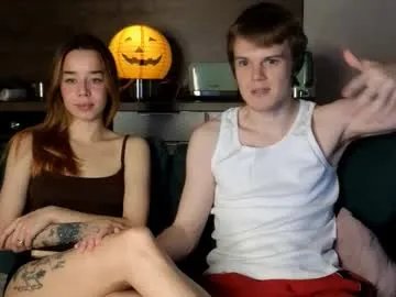 holdonbitch on Chaturbate