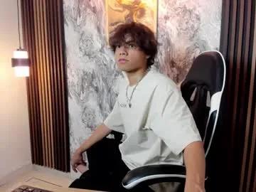 Freechat honeymoon_sariel on Chaturbate