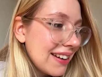 Freechat horney_audrey on Chaturbate