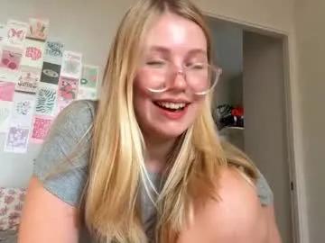 Freechat horney_audrey on Chaturbate