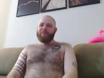 hornyhairy_bi on Chaturbate