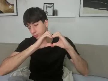 Private hotflirtyfella on Chaturbate