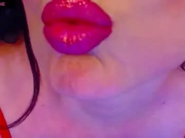 hotzlata on Chaturbate