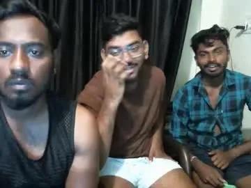 Freechat indiandesiguys2023 on Chaturbate