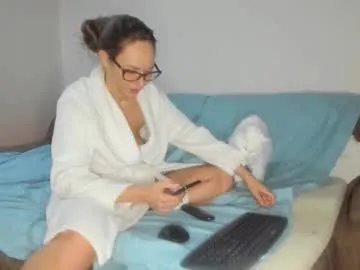 Freechat issabelle_69 on Chaturbate