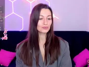 joannelson on Chaturbate