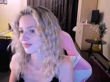 Freechat julie_flores on Chaturbate