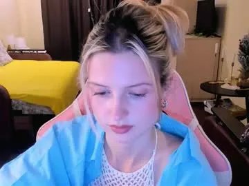 Freechat julie_flores on Chaturbate