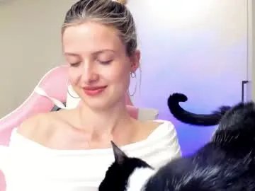 Freechat julie_flores on Chaturbate