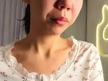 Freechat juniebogany on Chaturbate