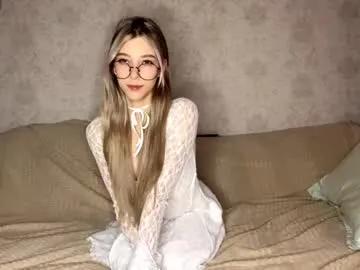 Freechat kaeliascorch on Chaturbate