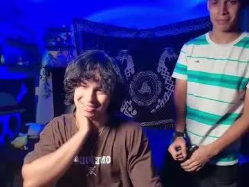 Freechat kariozzz on Chaturbate