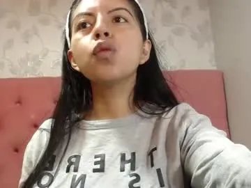 karolineburnx from Chaturbate