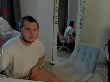 Freechat kesh_mne on Chaturbate