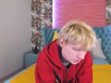 Checkout Kevinm1lky, he wants to masturbate for you kevinm1lky from Chaturbate