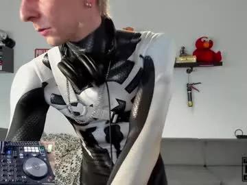 Freechat kinky_spidey on Chaturbate