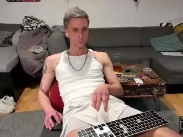 Freechat kinky_spidey on Chaturbate