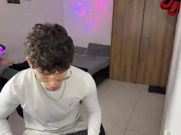 Freechat kisan_smith on Chaturbate