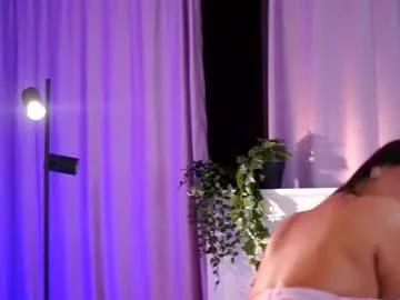 Freechat kiss_jess on Chaturbate