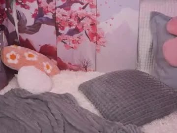 Freechat kissiekat on Chaturbate