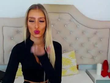 Group kissnatalie on Chaturbate