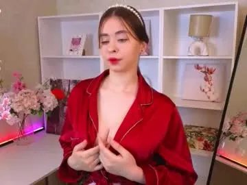 kristinemckerley on Chaturbate