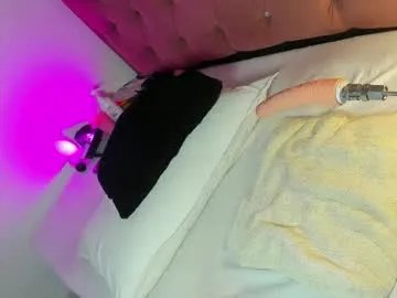 kylie_sttel on Chaturbate