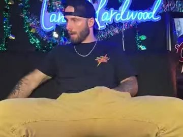 lancehardwood222 on Chaturbate