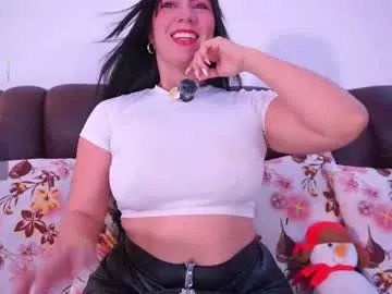 lara_giraldo on Chaturbate