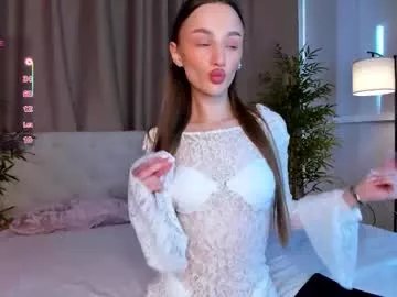 Freechat laralourance on Chaturbate