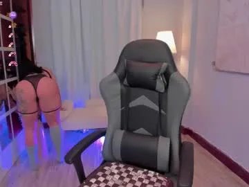 leahjones_ on Chaturbate