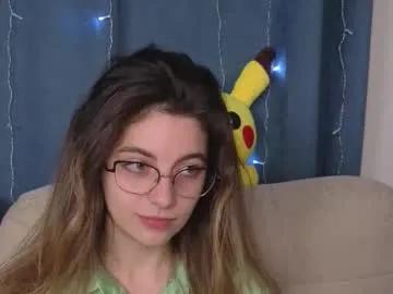 lelahcaminero from Chaturbate