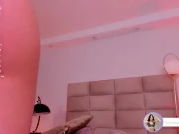 Freechat lexiee_grey_ on Chaturbate
