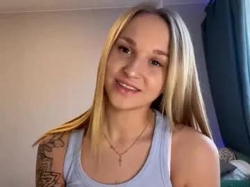lezlielowe on Chaturbate 