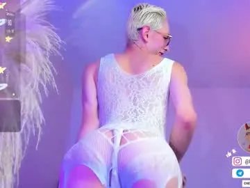 liiamluna on Chaturbate