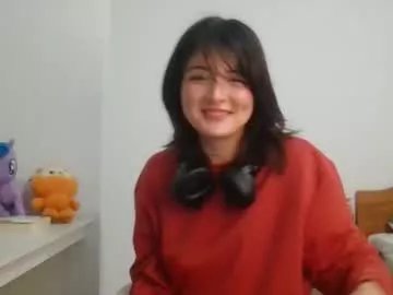 lillywest19 on Chaturbate