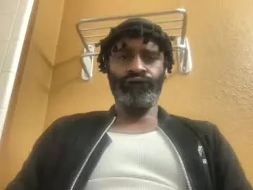 Freechat lilnasty100 on Chaturbate