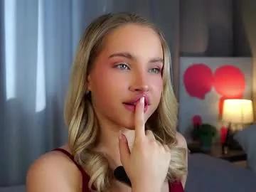 lipswithsmileonthem on Chaturbate 