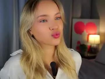 lipswithsmileonthem on Chaturbate 