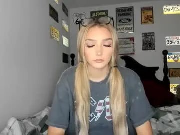 Freechat livvywinters on Chaturbate