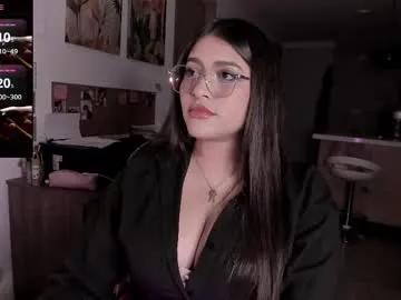 lolaasmith_21 on Chaturbate 