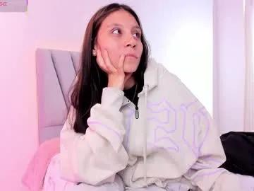 Join hot slut Loolii_pink loolii_pink from Chaturbate